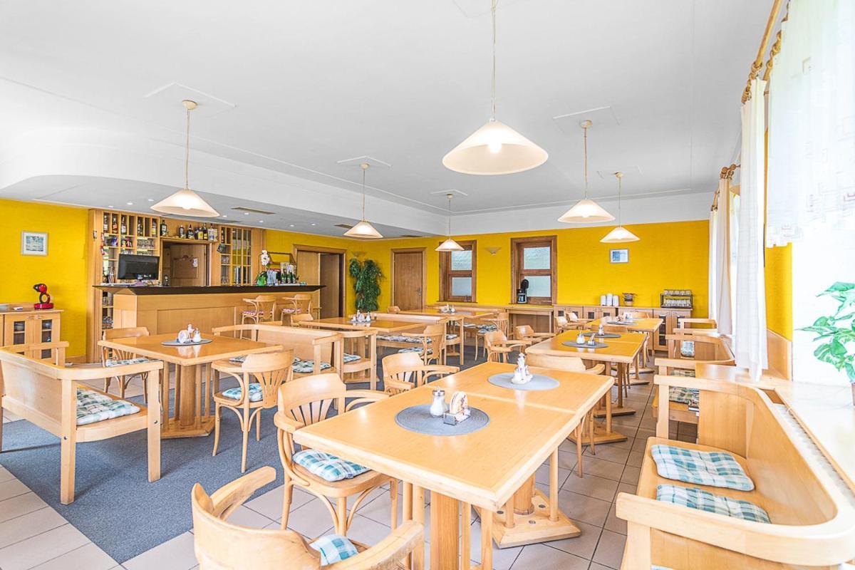 Mala Rennerovka Hotel Strazne Luaran gambar