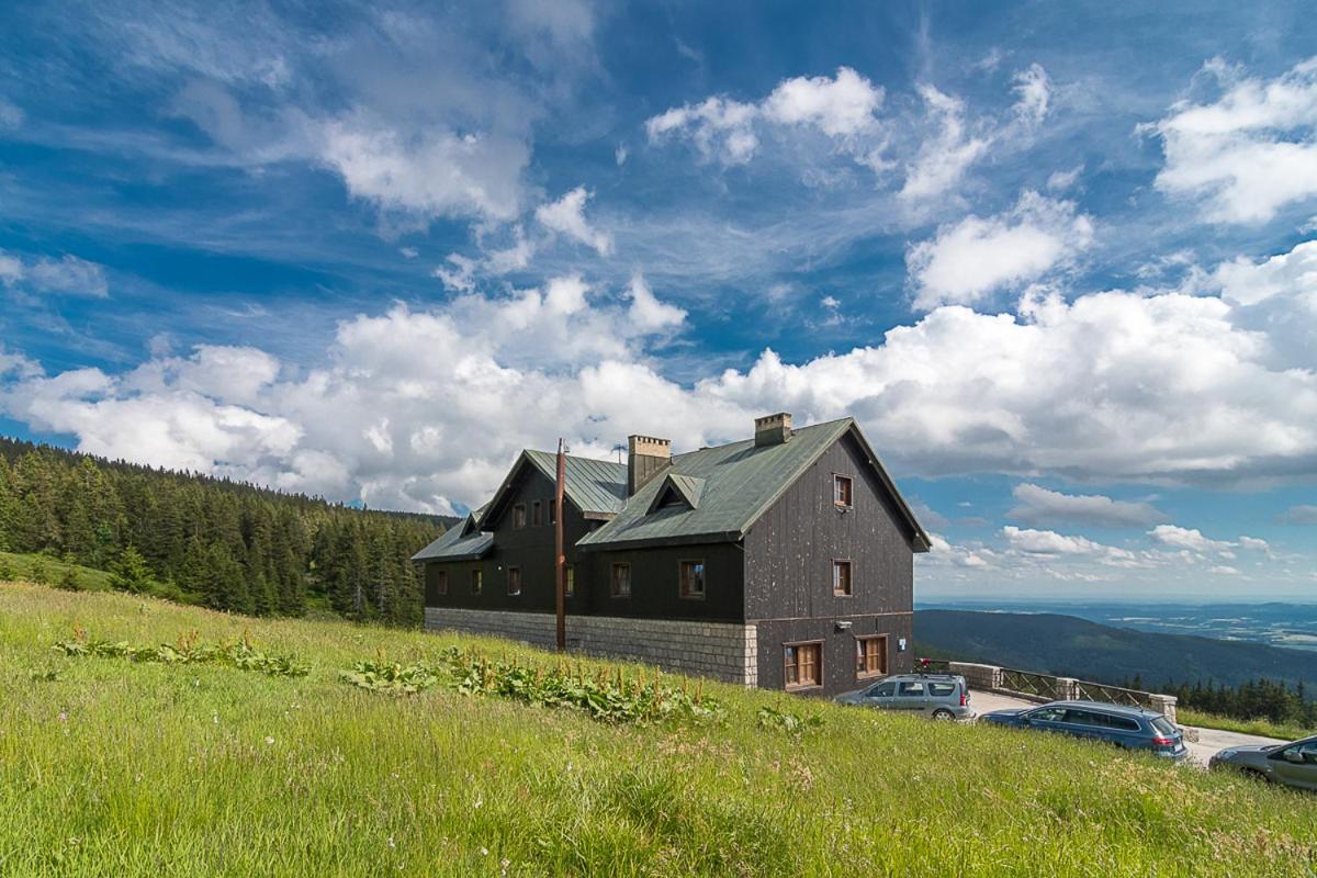 Mala Rennerovka Hotel Strazne Luaran gambar