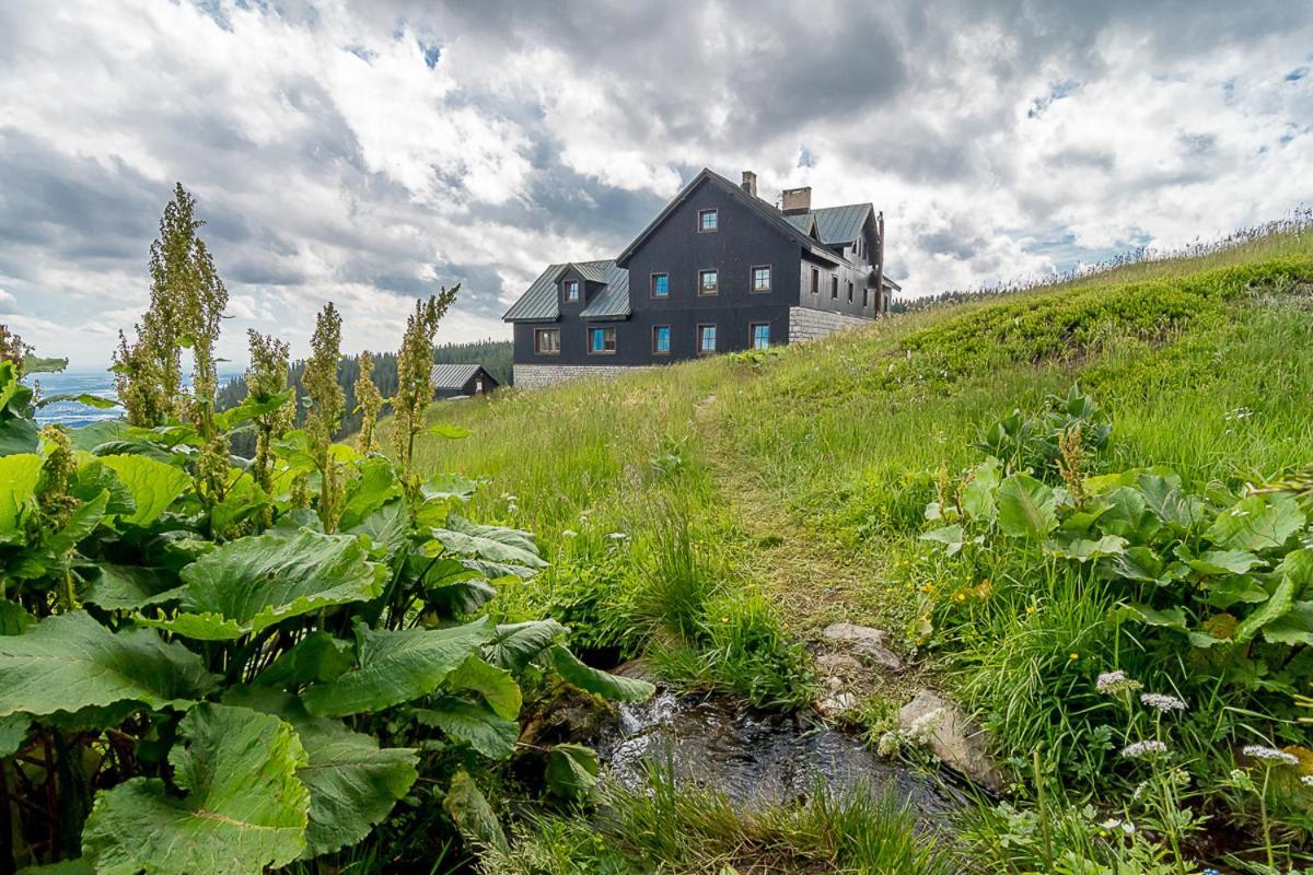 Mala Rennerovka Hotel Strazne Luaran gambar