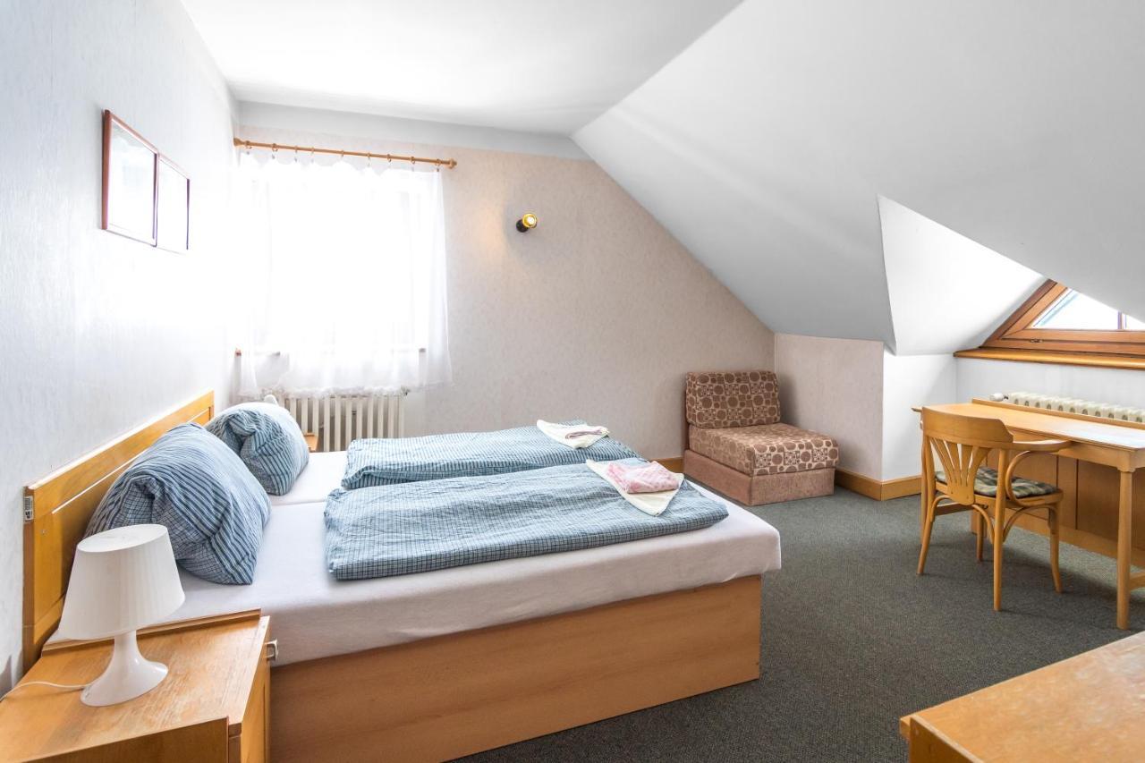 Mala Rennerovka Hotel Strazne Luaran gambar