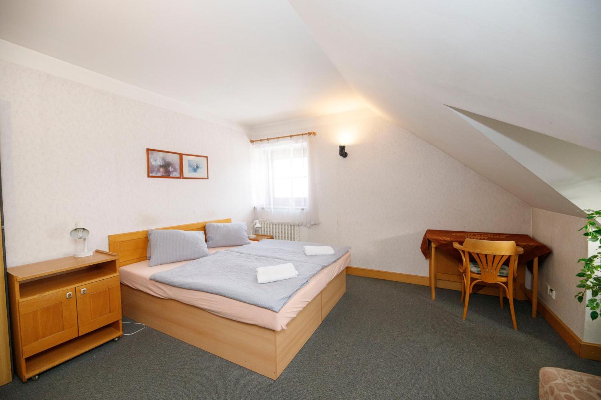 Mala Rennerovka Hotel Strazne Luaran gambar