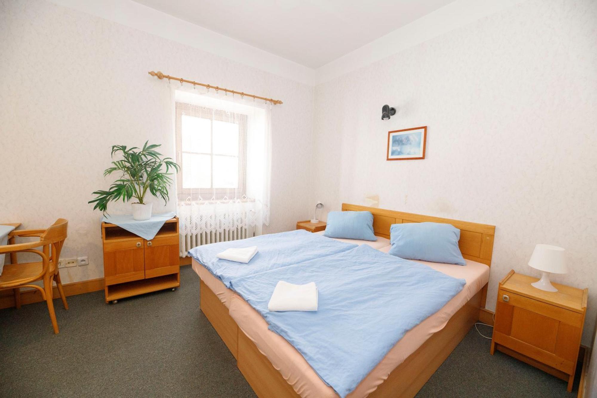 Mala Rennerovka Hotel Strazne Luaran gambar
